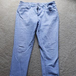 Levis High Rise Skinny Jeans